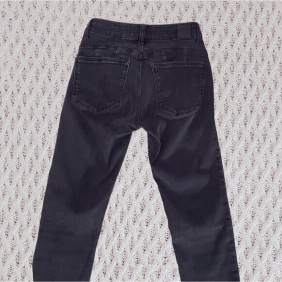 BERSHKA PORTUGAL "Push Up" Mid Rise Jeans - Picture 13 of 16